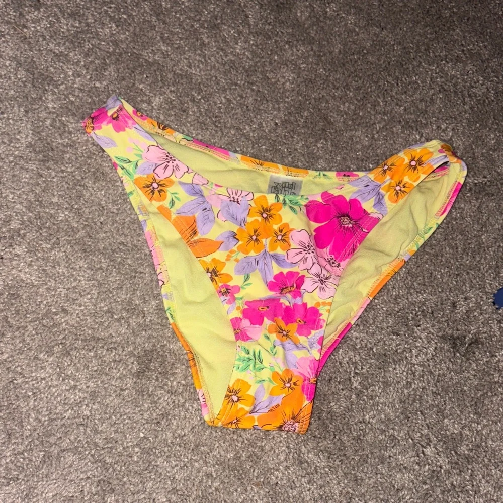 Wild Fable Floral Bikini Bottom - Yellow and Pink new size small